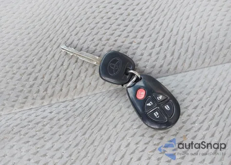 2012 Toyota Sienna Le V6 8 Passenger из США, поврежденный, VIN 5TDKK3DC5CS258007